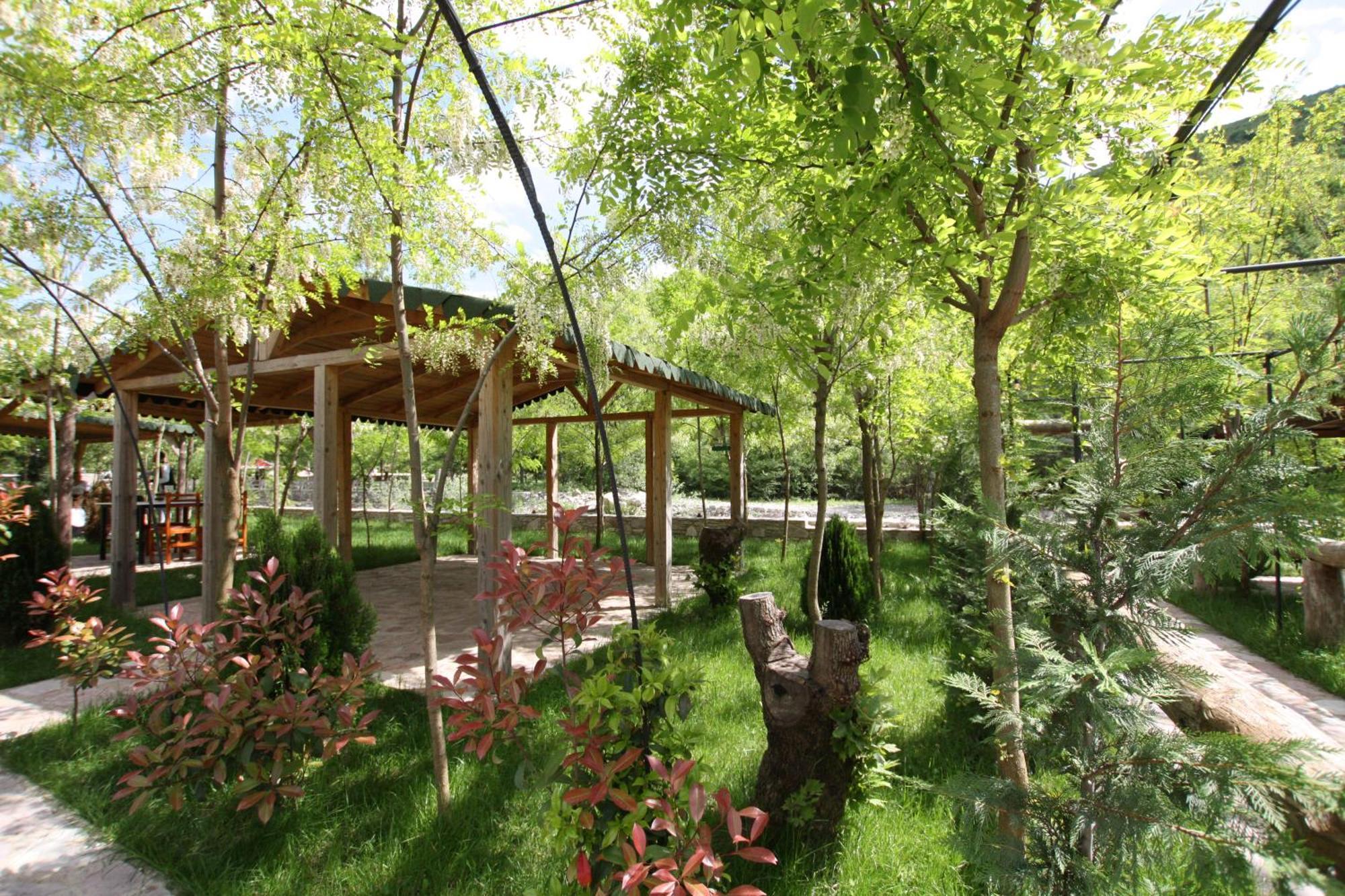 Villa Lugina E Shengjergjit ,Bujtinat Tirana Exterior foto
