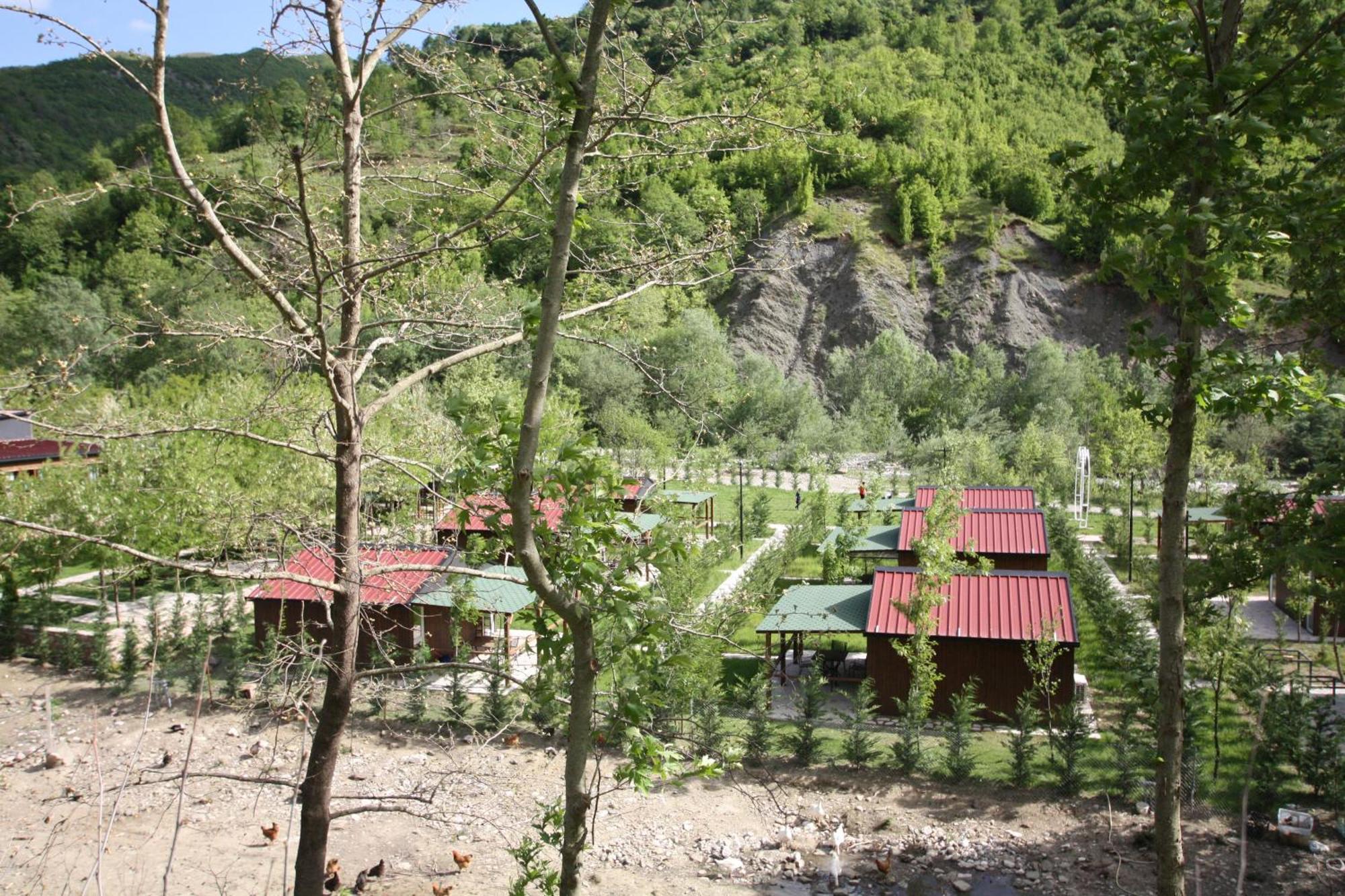 Villa Lugina E Shengjergjit ,Bujtinat Tirana Exterior foto